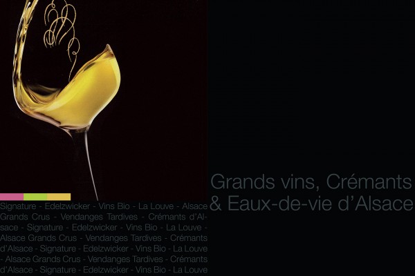 Intérieur déplié de la chemise pour les vins de chez Wolfberger