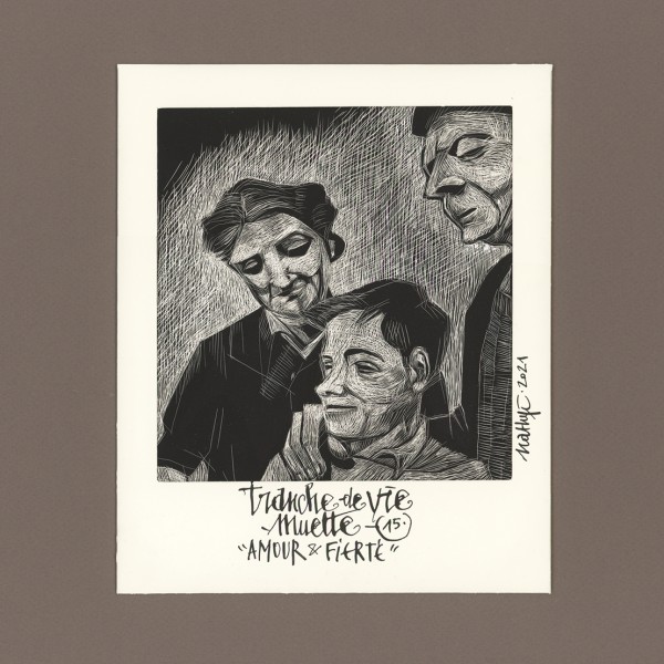 Série TRANCHE DE VIE MUETTE - n°15 > Carte à gratter de nathyi. Grand format polaroïd sur une planche, titre calligraphié à la plume et encre de chine. “Amour & fierté”